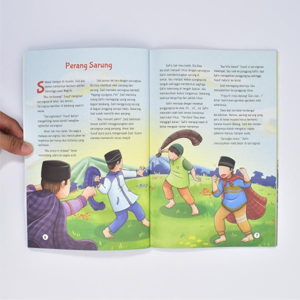 Saptorini Zed Books Cerpen Thoharoh Anak Belajar Fikih Anak Perang Sarung Full Color Soft Cover Edisi Khusus 17x25 cm 92 Halaman, foto 3
