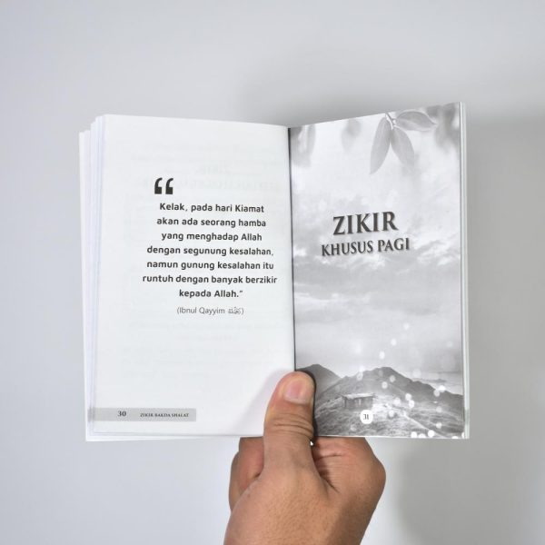 Buku Zikir Bakda Shalat al matsurat Buku Doa dan Wirid Pagi Sore Praktis Ukuran 10x14 Cm 80 Halaman Softcover Zaduna, foto 4